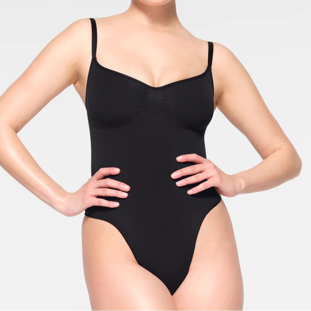Skims seamless sculpt thong bodysuit (strong support